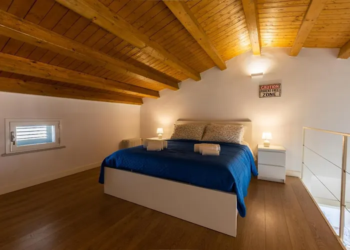 Shanti Holiday House